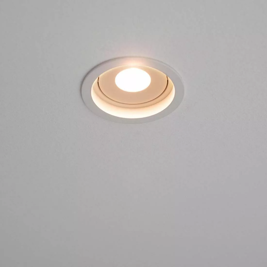 Level Quick Alasvalo Valkoinen 3000K Lampani Level Quick Alasvalo Valkoinen 3000K -Lampan kauppa hidealite level quick iso vit 3000k 4