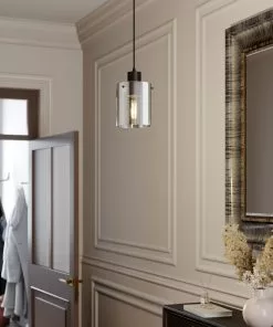 Lindby Kourtney -riippuvalo, Lasivarjostin 1-lamp.