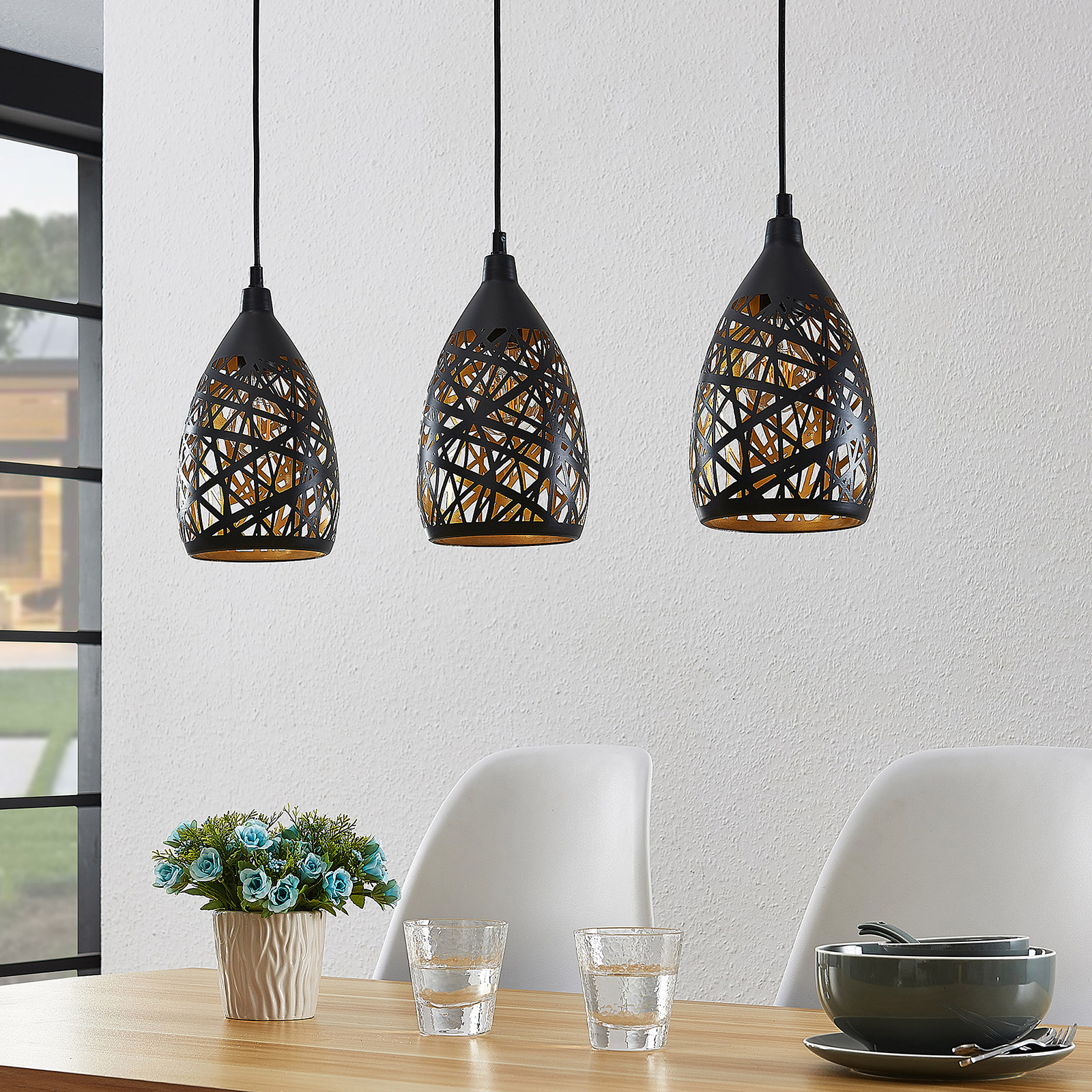 Lindby Marcello -riippuvalo, 3-lamp., musta-kulta Lindby Marcello -riippuvalo, 3-lamp., Musta-kulta -Lampan kauppa lindby marcello riippuvalo 3 lamp musta kulta 1