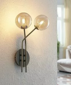 Lucande Wynona -seinävalaisin, 2-lamp., Messinki