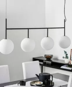 Menu TR Bulb LED-riippuvalo, 4-lamp. Musta/mattai